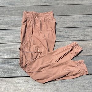 Balance Athletica Swift Cargo Jogger. Size Medium.